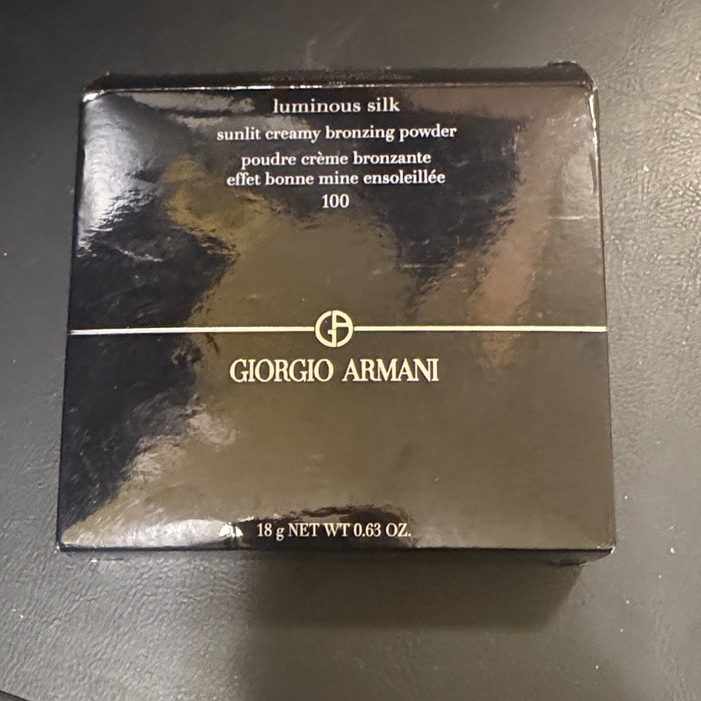 Giorgio Armani Luminous Silk Bronzing Powder - Black and Gold
